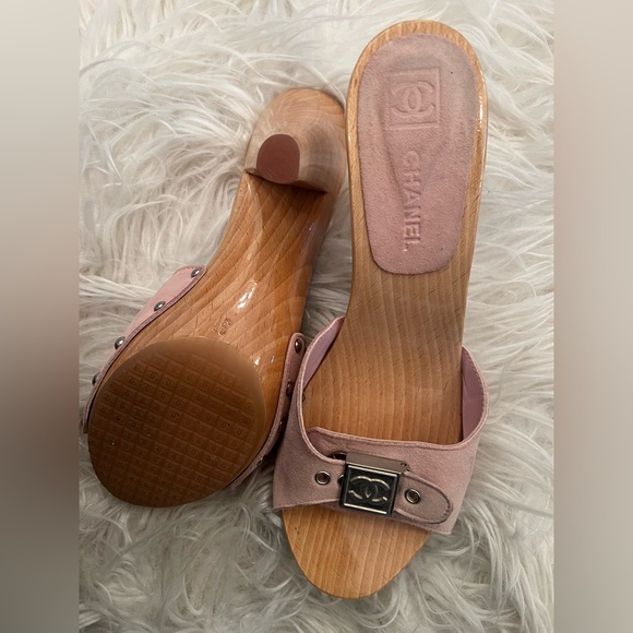 Chanel slides in great condition! - Picture 3 of 4